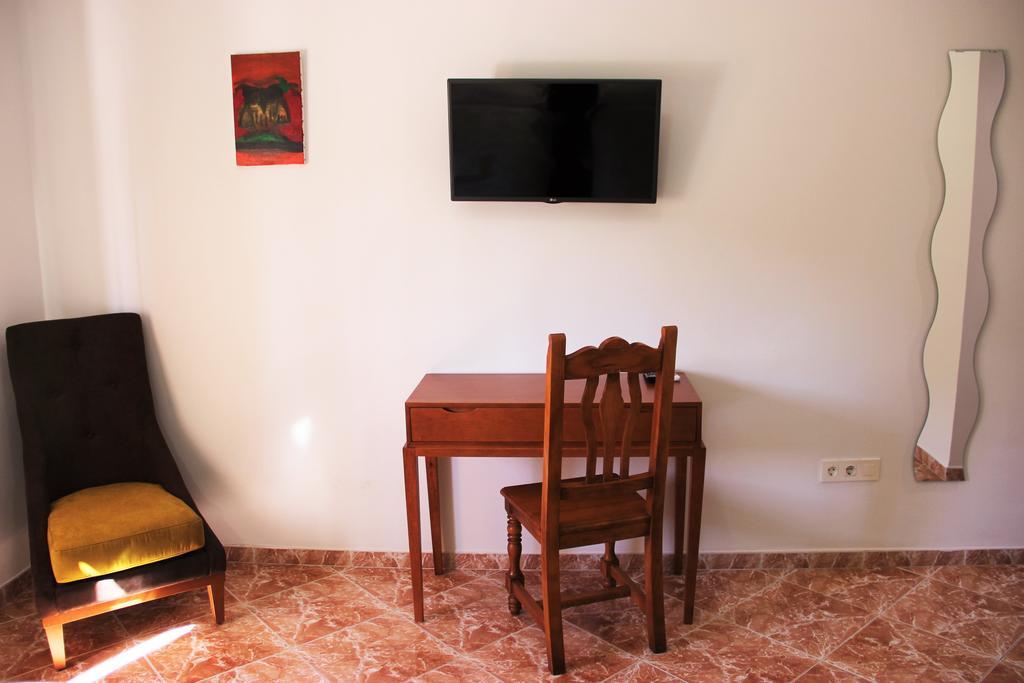 Hostal La Zamora Carcabuey Eksteriør bilde